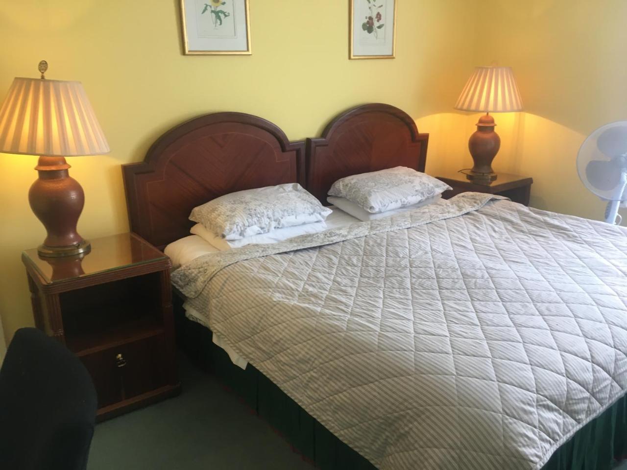 Dukes Head 3*